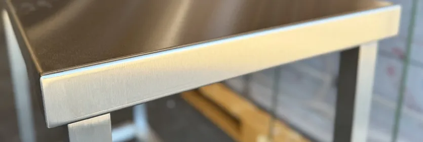 Edelstahl Arbeitsplatten, Arbeitstische und Edelstahlm�bel