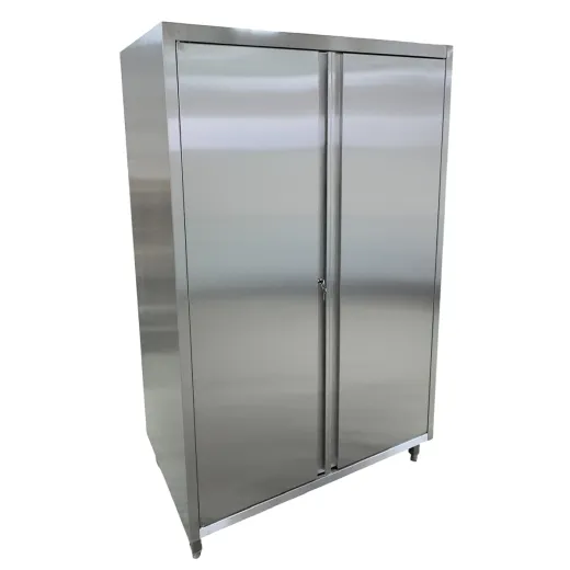 Geschlossener Edelstahl Putzmittelschrank PM2 (CAT-PM2-06-12) aus Edelstahl 1.4301 mit doppelwandigen Fl�gelt�ren und Griffleiste. Ideal f�r Kliniken, Reinr�ume, Forschungseinrichtungen, Labore, Arztpraxen und Lebensmittelbetriebe.