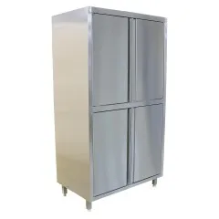 Hochwertiger Edelstahl Hochschrank mit 80 cm Tiefe und beidseitig ffnenden Flgeltren, ideal fr sterile und hygienische Bereiche. Perfekt geeignet fr Lebensmittelverarbeitung, medizinische Praxen, Kliniken, Labore und die Pharmaindustrie.