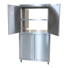 Ansicht des Edelstahl Hochschranks mit durchgehend geffneter oberer Schrankhlfte. Mae: 195 cm Hhe, 80 cm Tiefe, Breite whlbar von 70 bis 120 cm. Perfekt fr Molkereien, Fleischereien, Mensen und Labore.